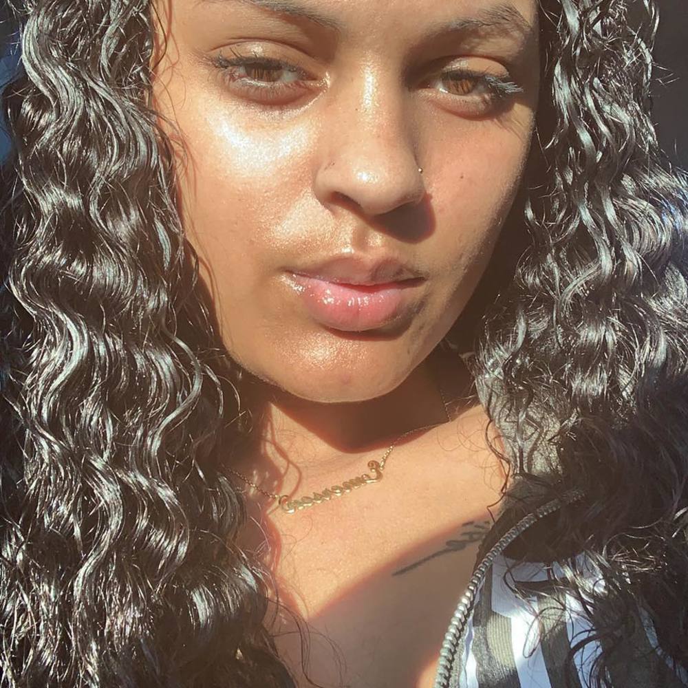 Meet your Posher, Julianna